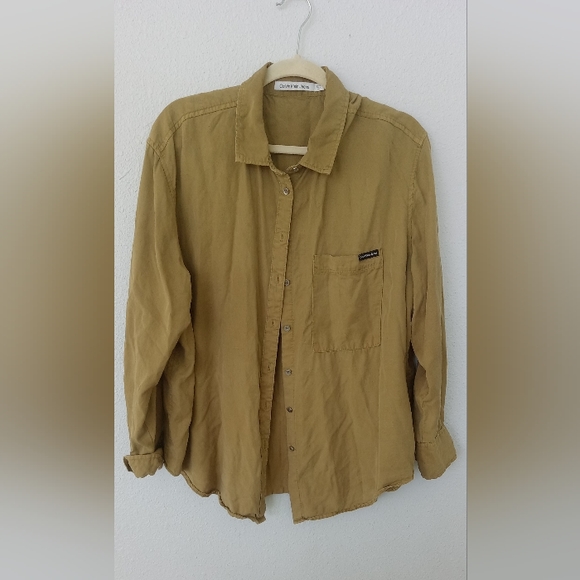 Calvin Klein Olive Green Button Down - Picture 1 of 1